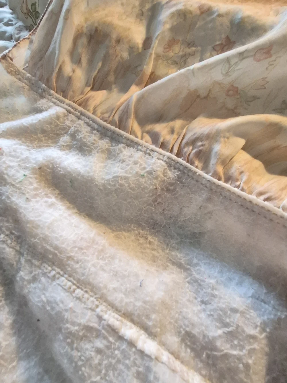 Vintage Floral Quilted Bedspread in Cream and Tan Twin Fake Ruffle